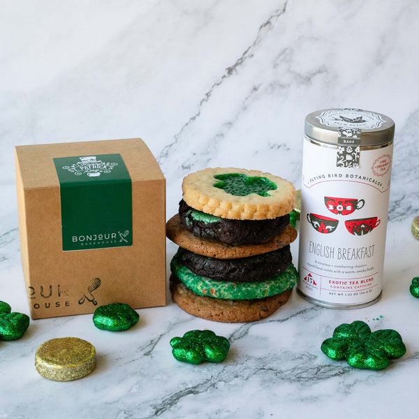 🍀 St Paddy's Gift Box - Eat me & Drink me 🍀