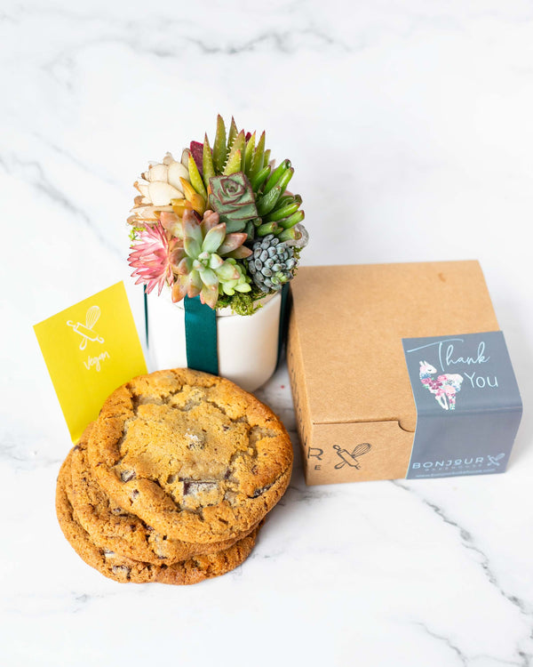 VEGAN Chocchips Cookies & Flowers - Employee Day - Fun Thank you 🎁🎉🍪💐