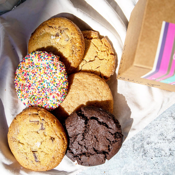 Chocolate Chips Cookies, Peanut Butter Cookies, Double Chocolate Cookies,Snickerdoodle Cookies and Rainbow Cookies (Sugar Cookies,Party Cookies). Baked fresh daily from our Bakery in California, San Francisco, San Mateo. Best for gifts, birthday, corporate gifts, employee appreciation. Best Cookies Ever.